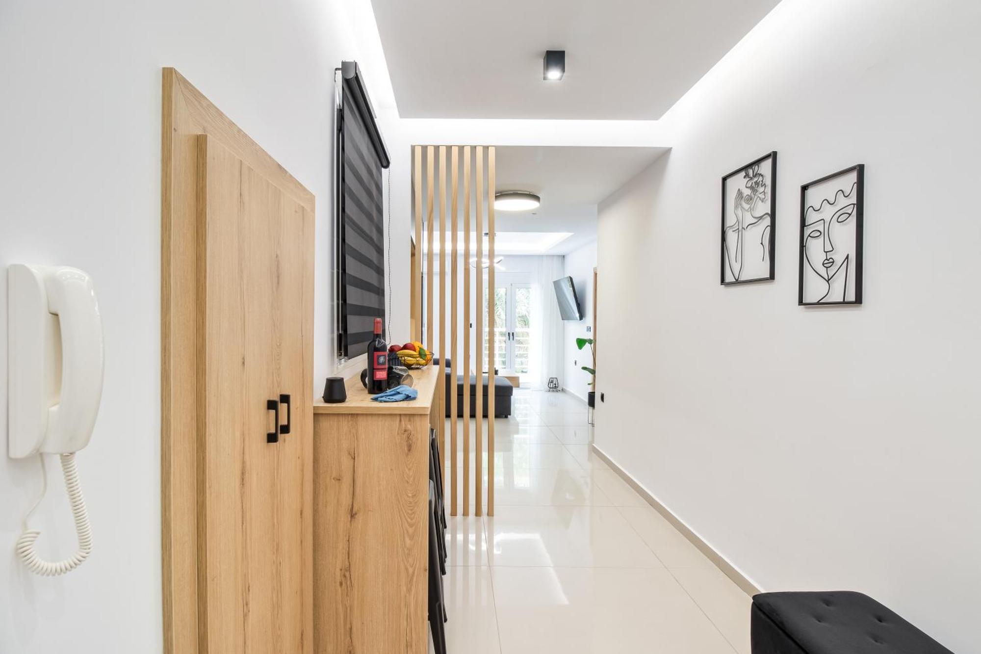 New Luxury Apartment Near Center With Garden View Bendevis Luaran gambar