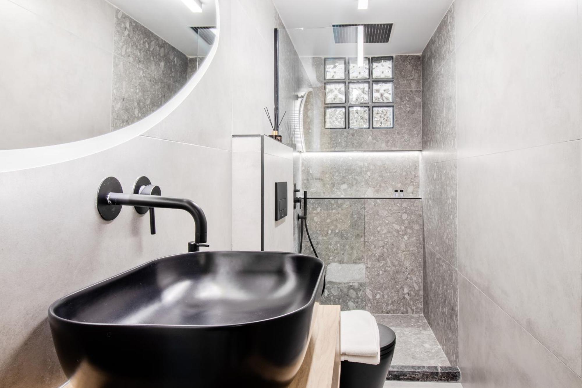 New Luxury Apartment Near Center With Garden View Bendevis Luaran gambar