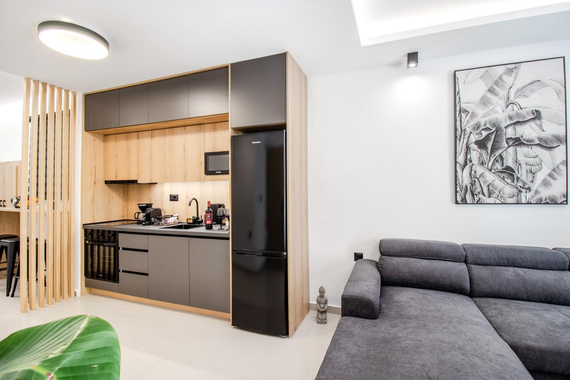 New Luxury Apartment Near Center With Garden View Bendevis Luaran gambar